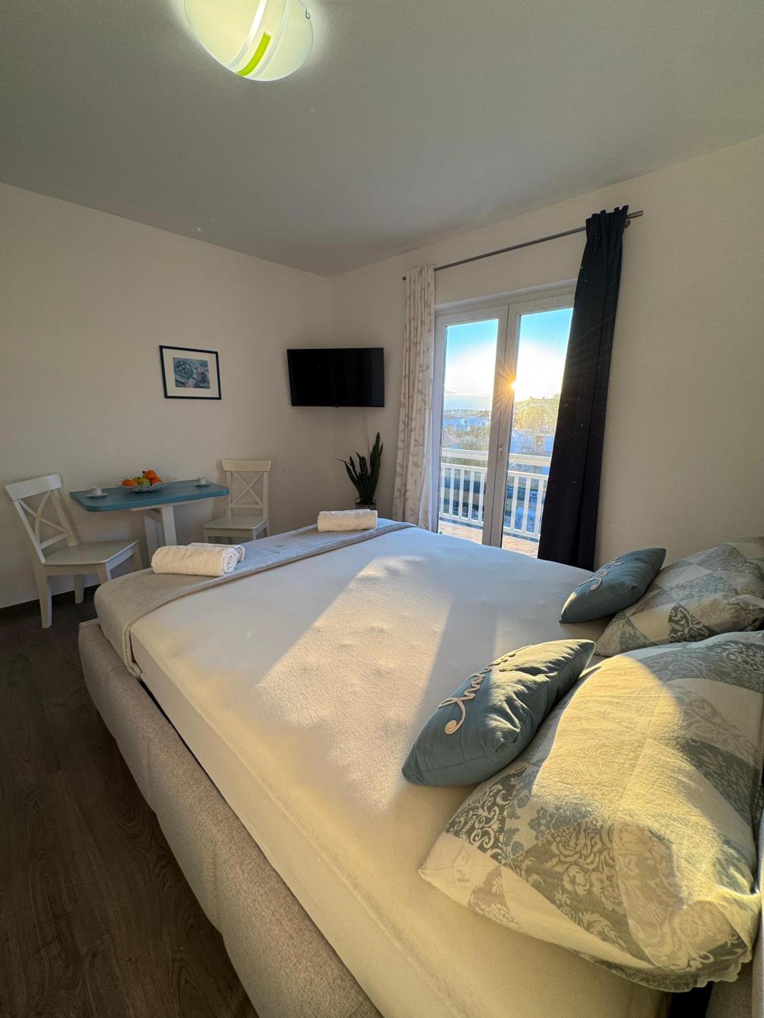 Guest House Kovacevic Hvar Town Esterno foto